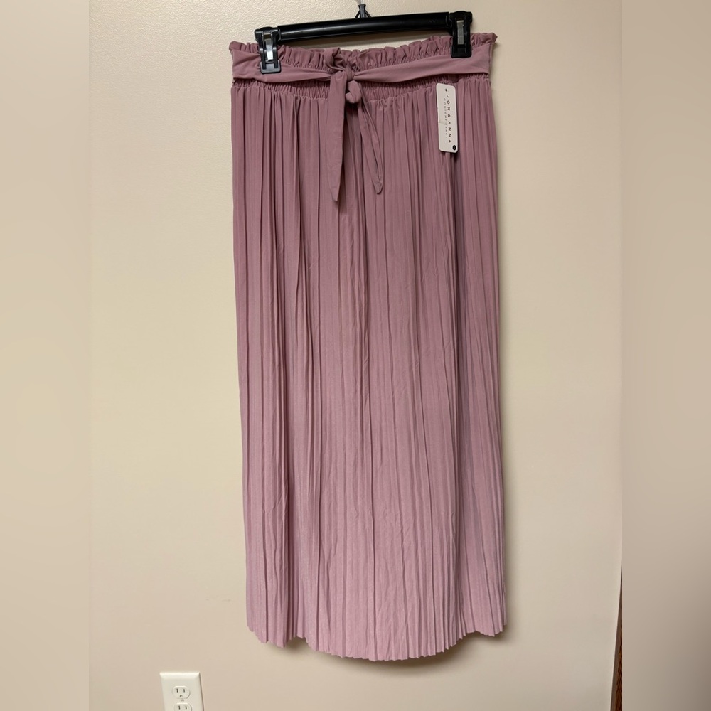 Jon & Anna Pleated Mauve Maxi Skirt